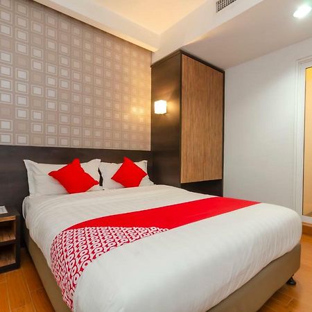Oyo 1164 Hotel 906 Kota Laksamana Malacca Esterno foto