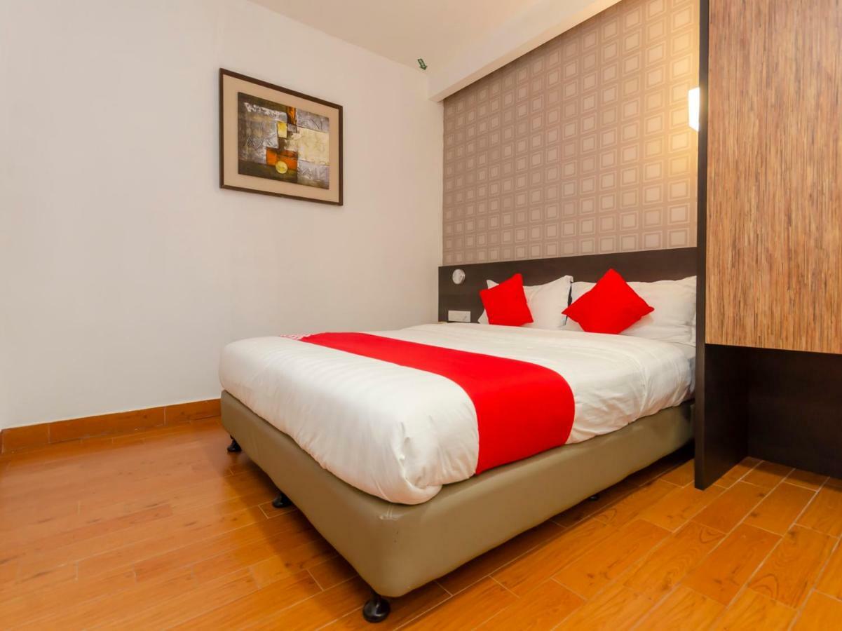 Oyo 1164 Hotel 906 Kota Laksamana Malacca Esterno foto